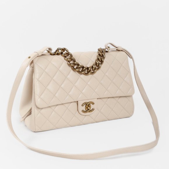 Chanel Large Beige Trapezio Flap Bag - Picture 7 of 16